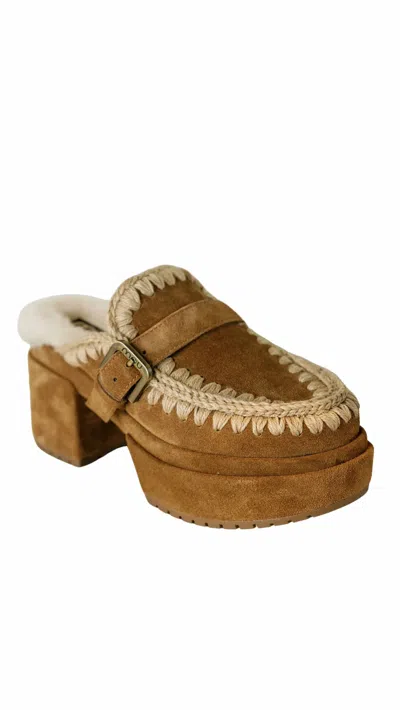 Mou Women's Platform With Buckle Strap Clog In Cognac In Green