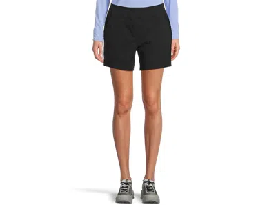 Mountain Hardwear Dynamatm Shorts In Black
