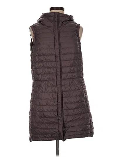 Pre-owned Mountain Hardwear Vest In Burgundy