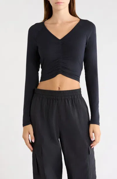 Mpg Breeze Ruched Long Sleeve Top In Black