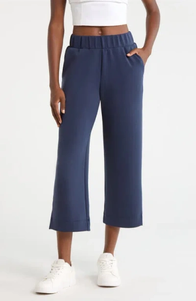 Mpg Dreamweave Crop Pants In Blue