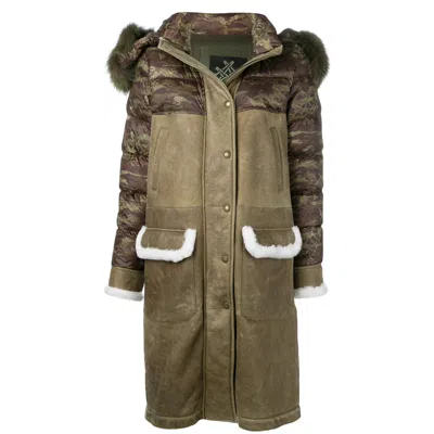 Mr & Mrs Italy Camou Down Jacket In Gray