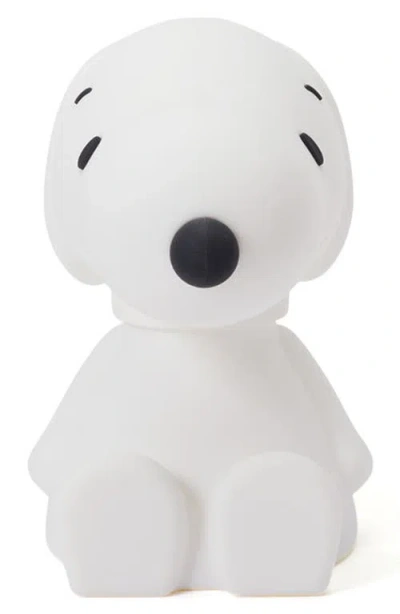 Mr Maria Snoopy First Light In White