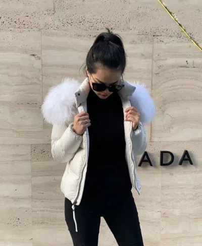 Mr & Mrs Italy Asian Limited White Collar Short Style Down Jacket In Black