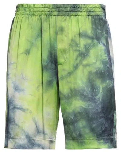 Msgm Man Shorts & Bermuda Shorts Green Size 36 Viscose