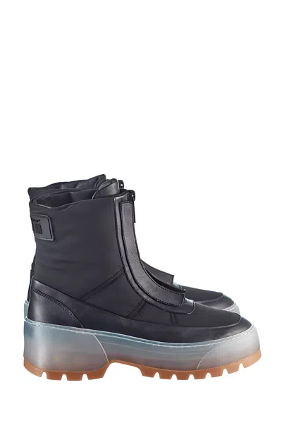 Msgm Women's Boot  In Black
