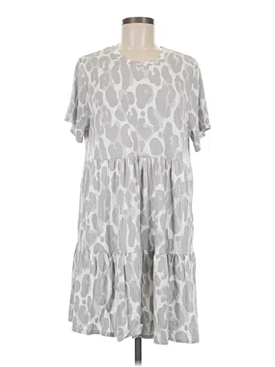 Pre-owned Mud Pie Casual Dress In Gray