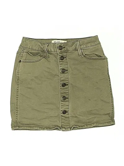 Pre-owned Mudd Khaki Shorts In Green