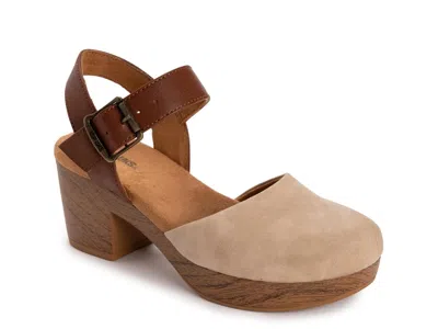 Muk Luks Merritt Platform Sandal In Brown