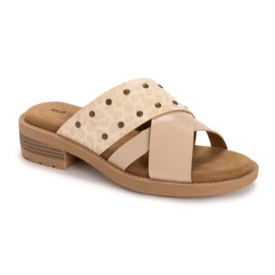 Muk Luks Vittoria Sandal In Neutral