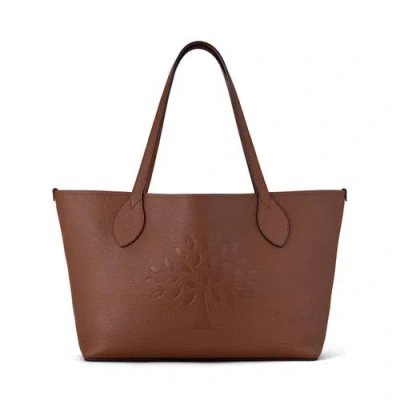 Mulberry Tree Tote In Brown