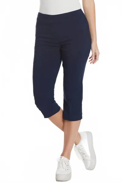 Multiples Denim Capri Pants In Dark Wash In Blue