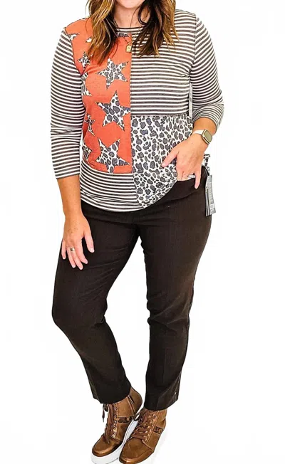 Multiples Three Quarter Sleeve Top In Cinnamon & Star In Black
