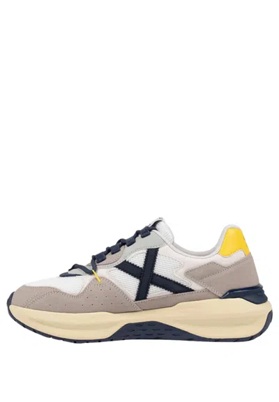 Munich Nexa 17 Sneakers In White