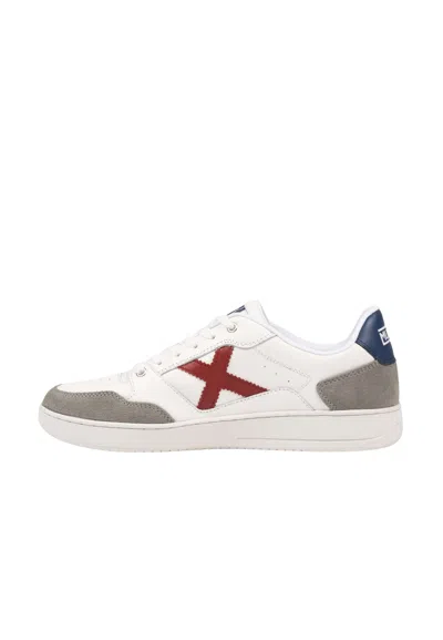Munich Sneakers Legit Man 117 In White