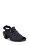 Munro Abby Sandal In Black Nubuck In Multi