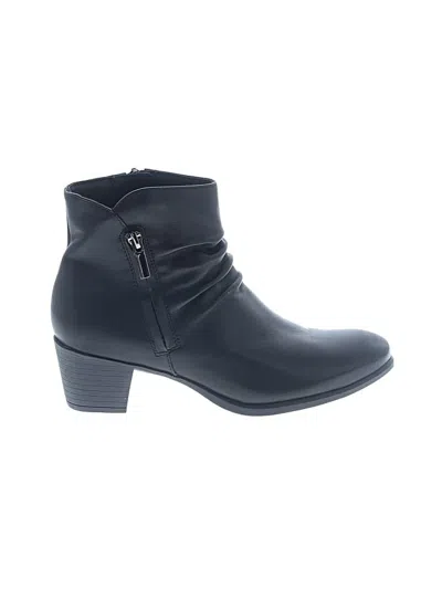 Pre-owned Munro American Ankle Boots In Black