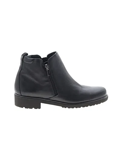 Pre-owned Munro American Ankle Boots In Black