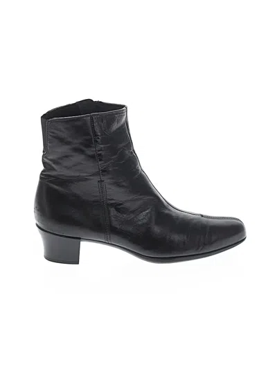 Pre-owned Munro American Ankle Boots In Black