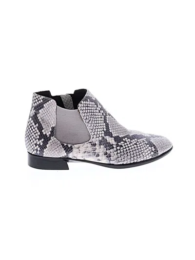 Pre-owned Munro American Ankle Boots In Gray