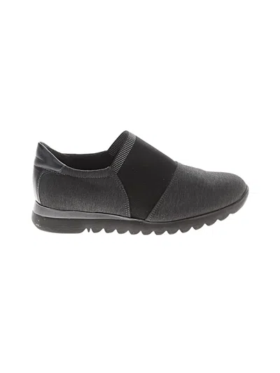 Pre-owned Munro American Flats In Black