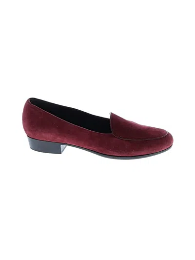 Pre-owned Munro American Flats In Red