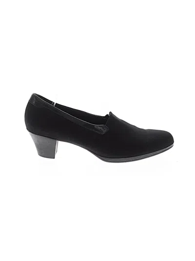Pre-owned Munro American Heels In Black