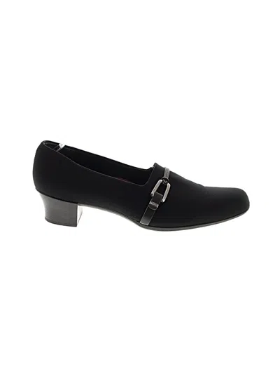 Pre-owned Munro American Heels In Black