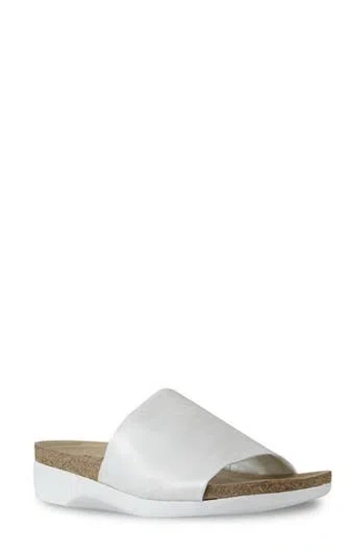 MUNRO MUNRO CASITA SLIDE SANDAL