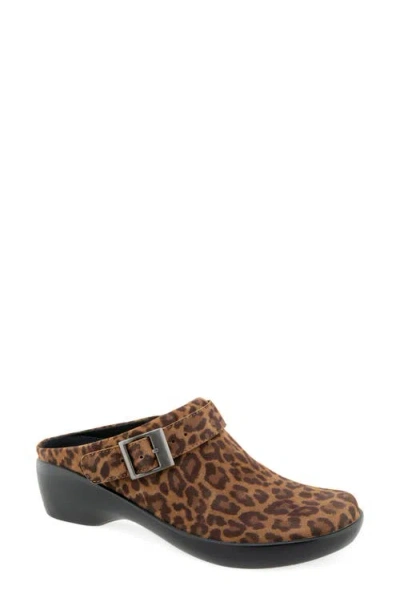 Munro Clarice Leather Clog In Multi