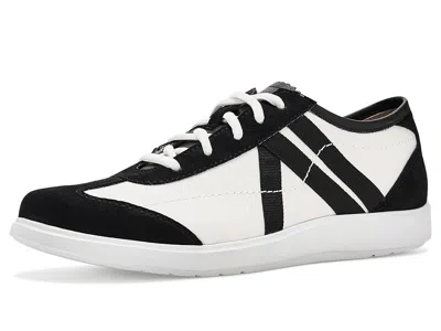 Munro Clemens In Black