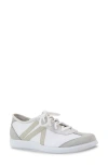 Munro Clemens Sneaker In White Leather Combo