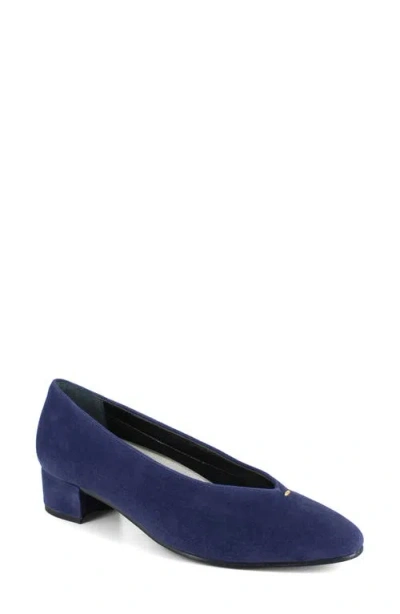 Munro Hannah Block Heel Pump In Blue