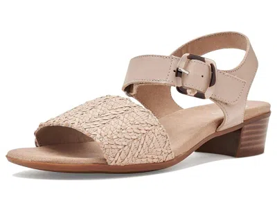 Munro Leeland Women's Dress Sandals Cream: 9.5 W (d) In White