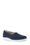 Munro Ridley Perforated Sneaker In Dark Blue Nubuck