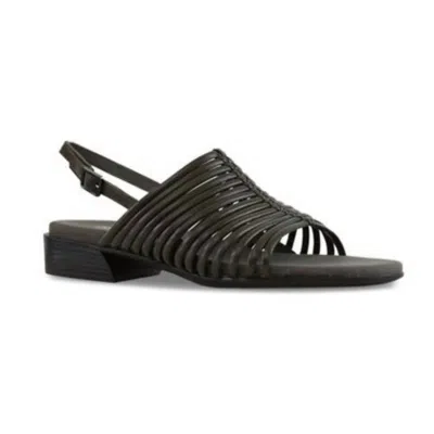 Munro Women's Celia Sandal In Black Combo