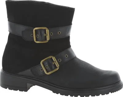 Munro Women's Dallas Boots In Black Leather