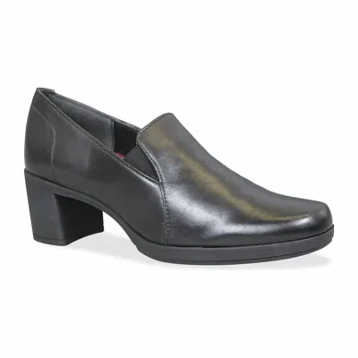 Munro Women's Jemma Heels In Black