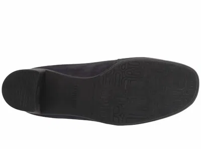Munro Women's Jemma Pebbled Heels Shoe In Blue Pebbled Nubuck In Black