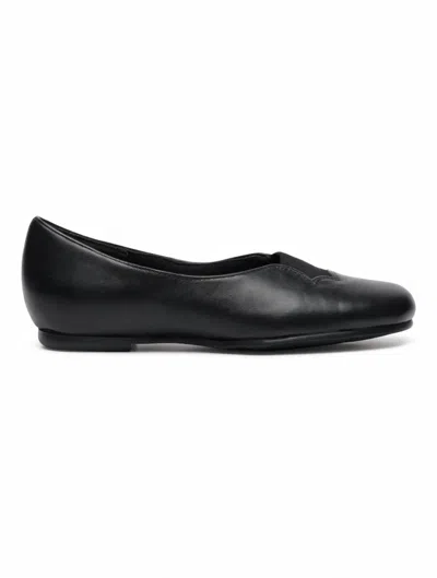 Munro Women's Luna Flats In Black Kid Leather In Multi