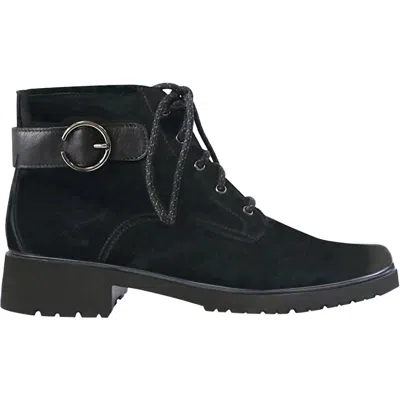 Munro Women's Nubuck Lightweight Boots In Black