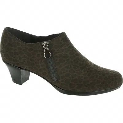 Munro Women's Taylor Boots In Leopard Fabric
