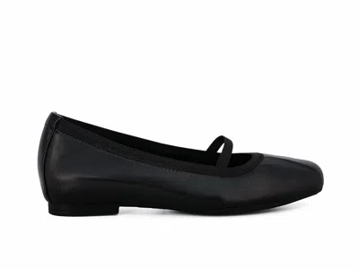 Munro Women's Tina Shoe In Black