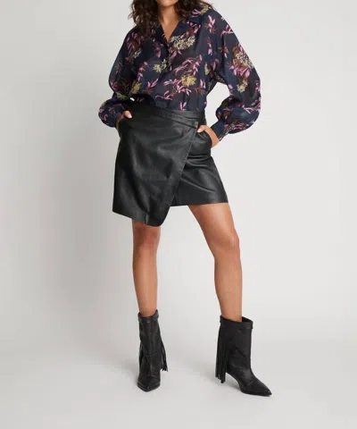 Munthe Susani Blouse In Navy In Blue
