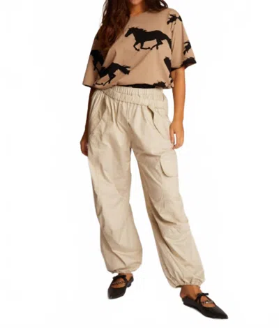 Munthe Tenas Cargo Pants In Stone In Neutral