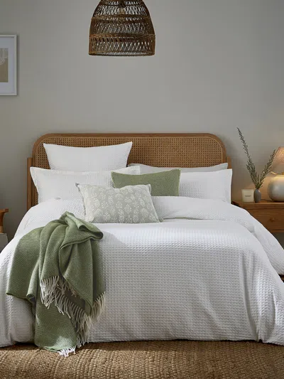 Murmur Lida Cover Set In White