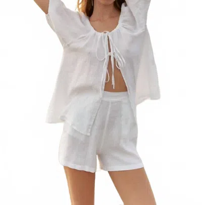 Mus & Bombon Wake Short In White