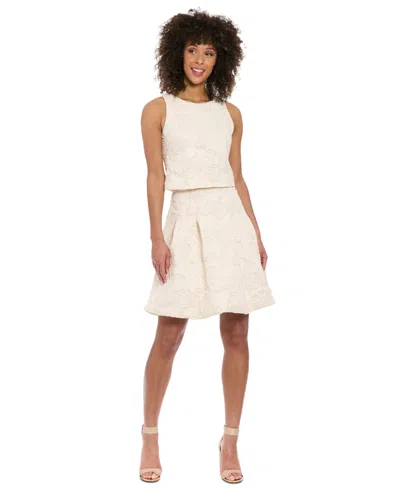 Muse Women's Textured-rose Sleeveless Top In Neutral