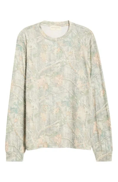 Museum Of Peace And Quiet Museum Of Peace & Quiet Wordmark Camo Logo Long Sleeve Graphic T-shirt In Gray