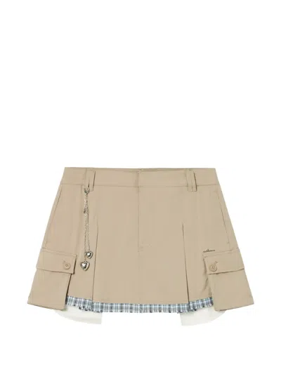 Musium Div. Heart-charm Pocket Shorts In Neutral